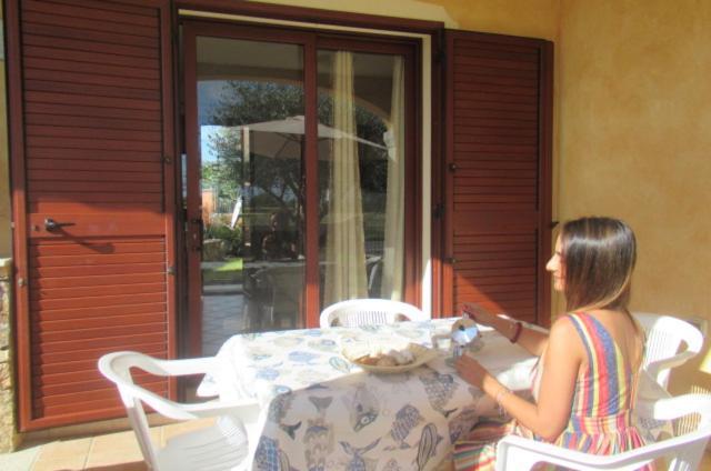 Casa Alice Apartment Budoni Ngoại thất bức ảnh